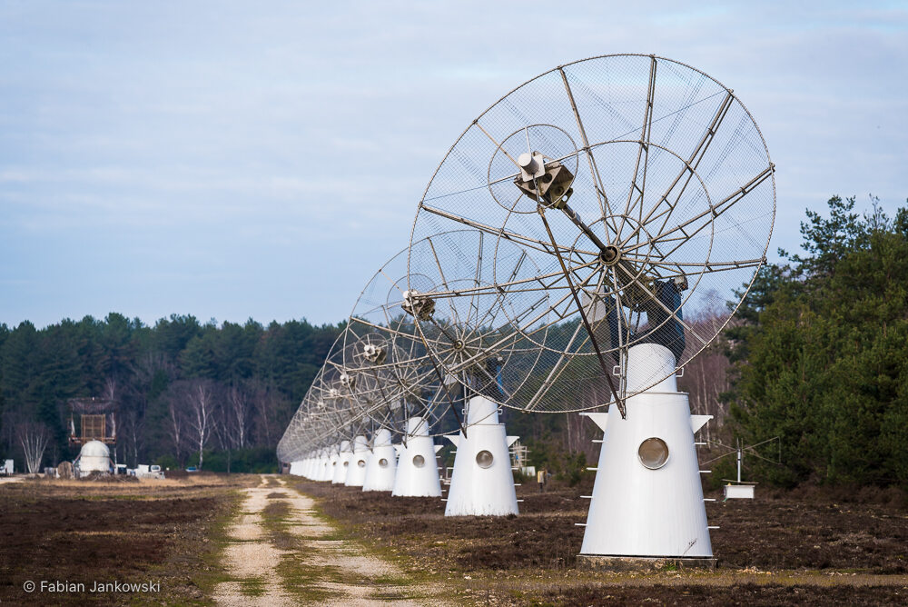 Several telescopes of the Nançay Radioheliograph.